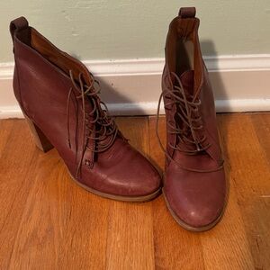 Madewell Italian leather mahogany/brown lace up booties. Sz 8